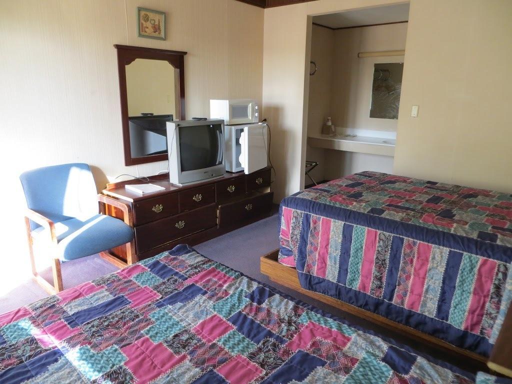 The Bluffs Inn & Suites Decorah Exteriör bild