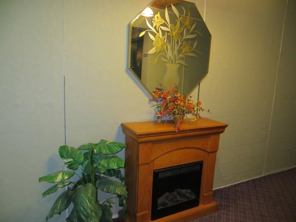 The Bluffs Inn & Suites Decorah Exteriör bild