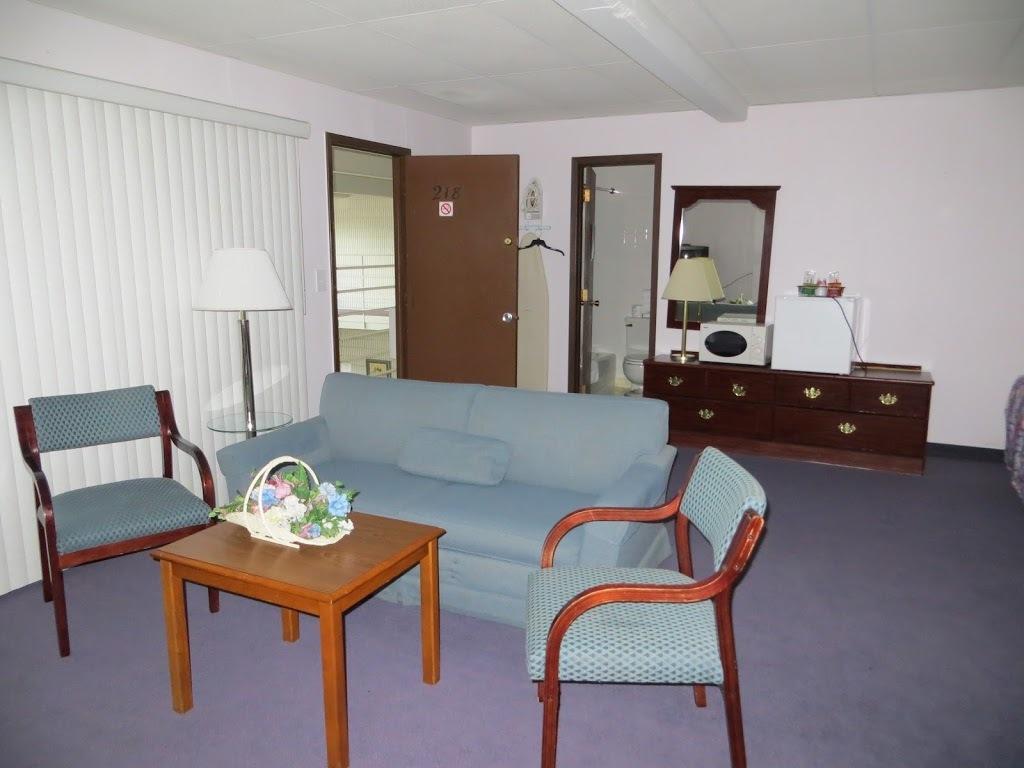 The Bluffs Inn & Suites Decorah Exteriör bild