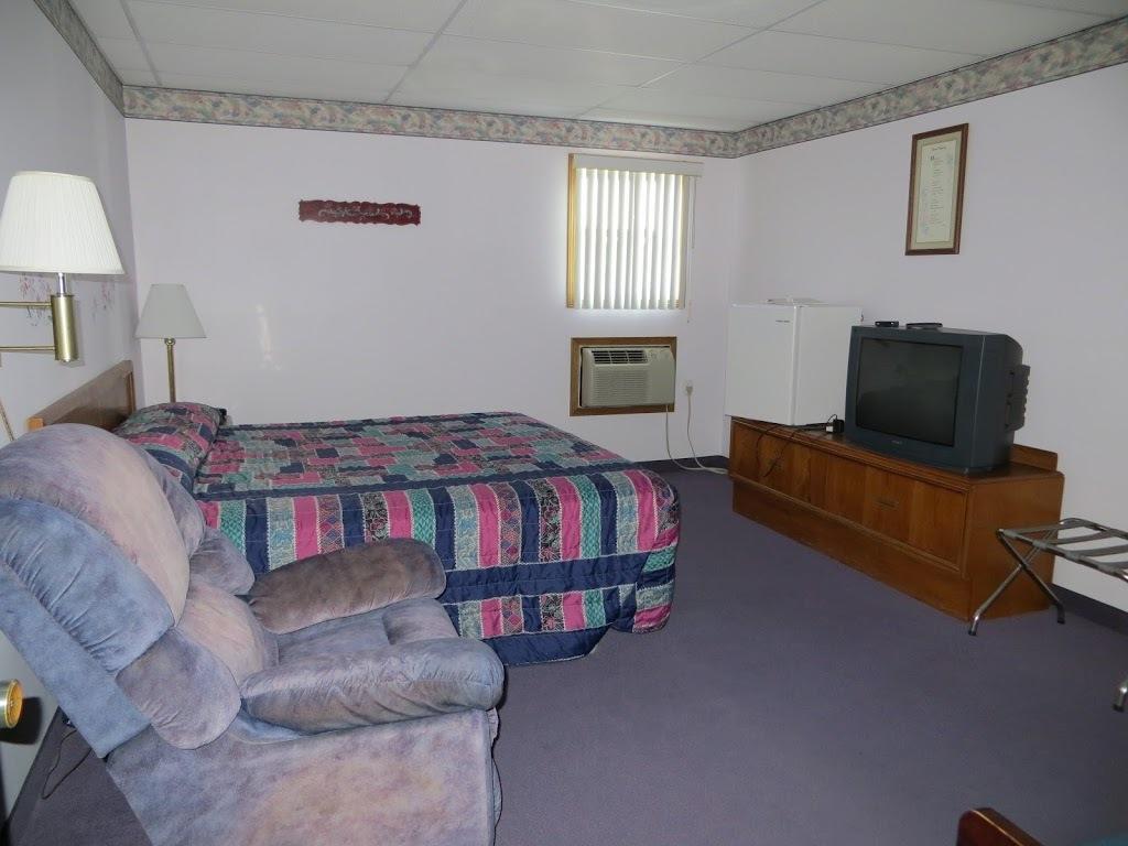 The Bluffs Inn & Suites Decorah Exteriör bild