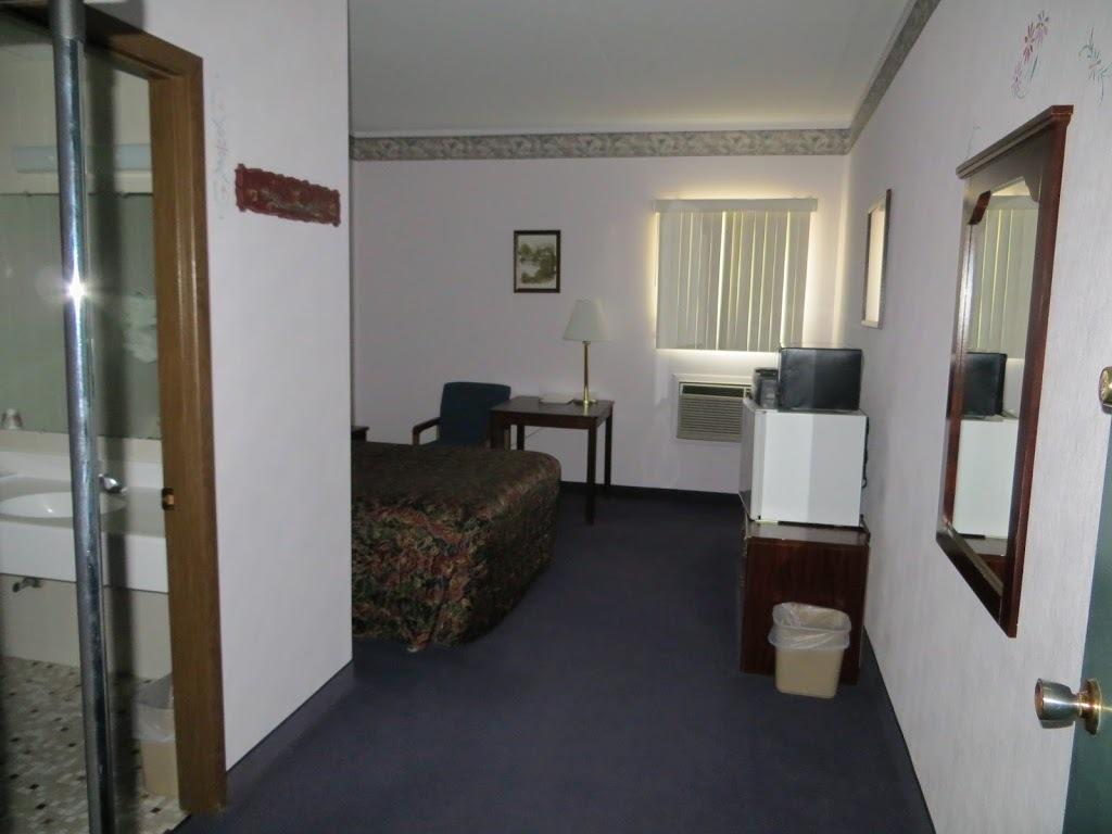 The Bluffs Inn & Suites Decorah Exteriör bild